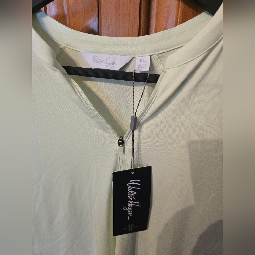 Women's Golf Top - Picture 2 of 4